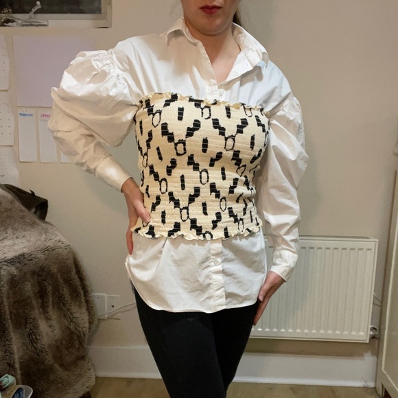 Drop Puff Shoulder Blouse - Picture 6 of 7